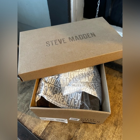 Steve Madden Vesa Camouflage Slip-On Mules | Size 8 | NIB - Picture 4 of 5